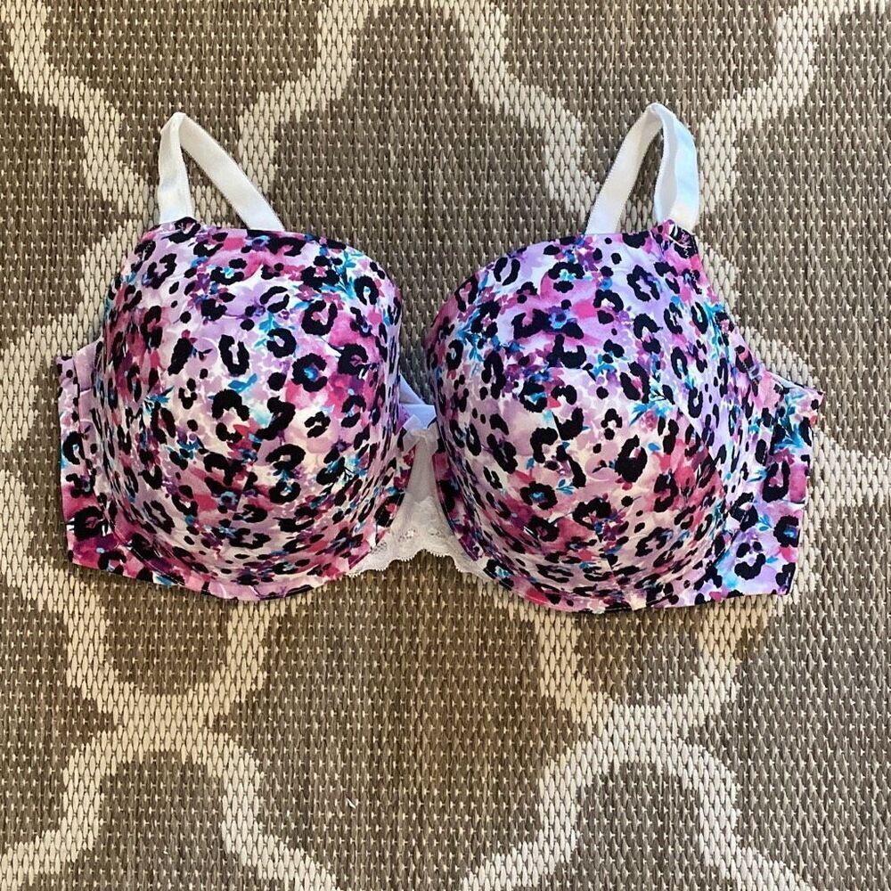 Torrid bra, size 44DDD back smoothing push-up T-shirt bra